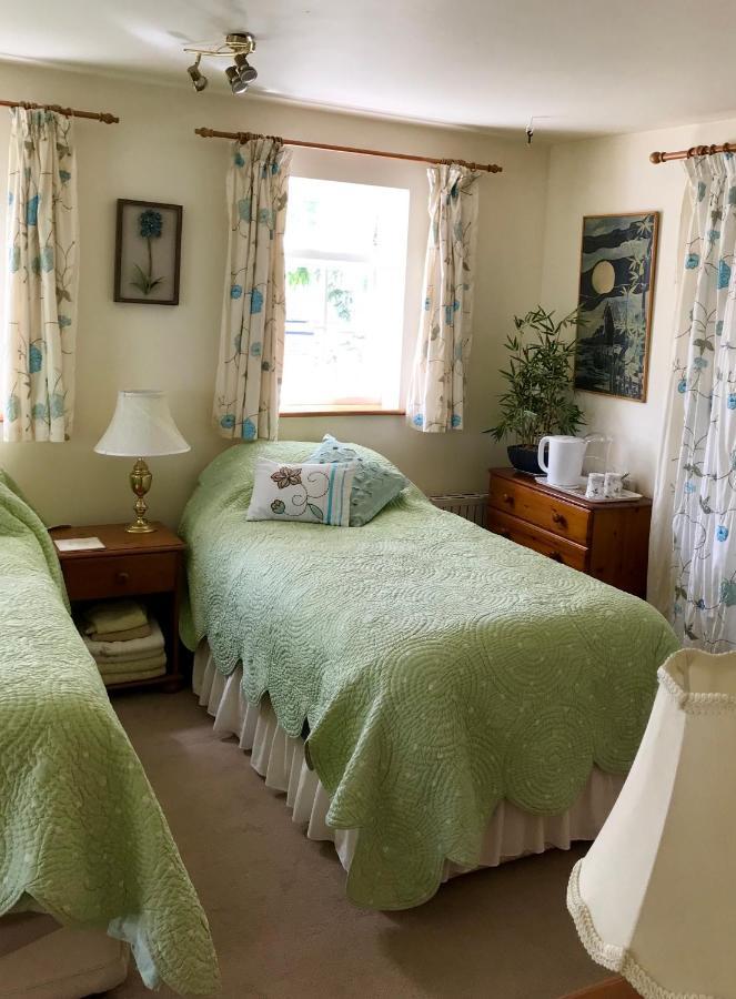 High Mead Bed and Breakfast Woodsford Exteriör bild